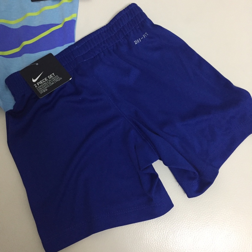 Nike Baby Boy Cute blue neon outfit shorts top - Picture 4 of 8